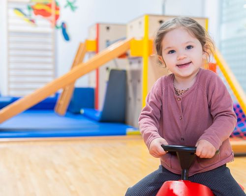 JOB: Wir suchen eine:n Springer:in für die betreute Spielgruppe