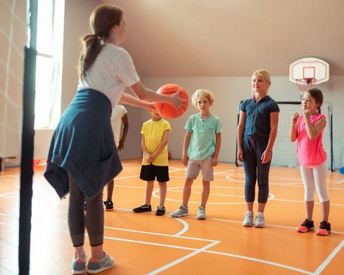 JOB: Wir suchen Sportfachkräfte im Bereich Sportpädagogik